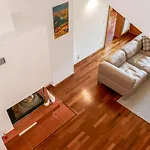 Chesa Polaschin E - E21 - By Interhome Apartman *